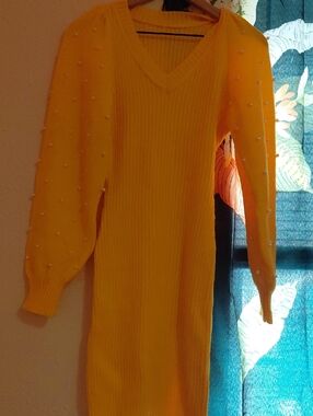Yellow Ribbed V-Neck Sweater Dress with Pearl Sleeves
